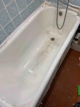 Продам чугунную ванну