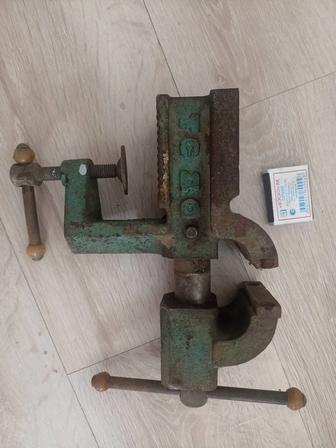Продам Слесарные Тиски СССР недорого