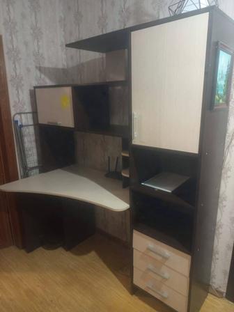 Компьютерный стол стенка для обучения