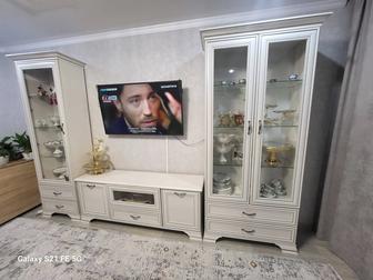 Шкаф для гостиной