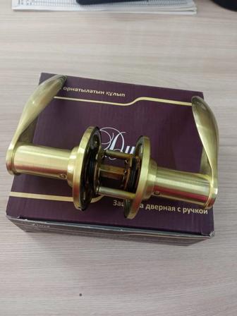 Продам ручки дверные