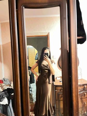 Вечернее платье,новое размер М,цвет коричневый