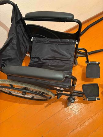 Инвалидная коляска