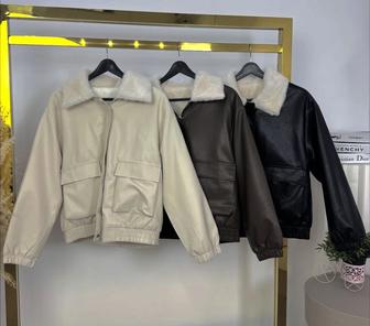 Продам куртку весна осень