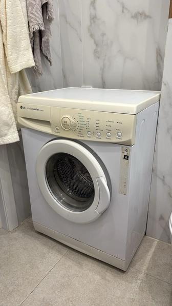 Срочно продам стиральную машину LG