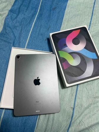 Продаю iPad Air 4 (4th Generation) Wi-Fi 2020 года, 256 ГБ