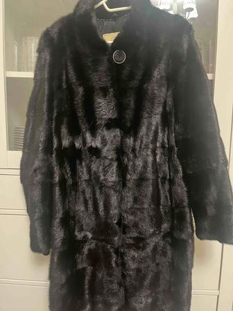 Продам норковую шубу