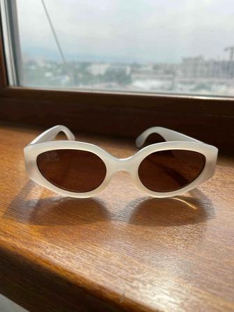 Солнцезащитные очки Le specs