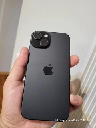 Продам iPhone 15 black 128gb