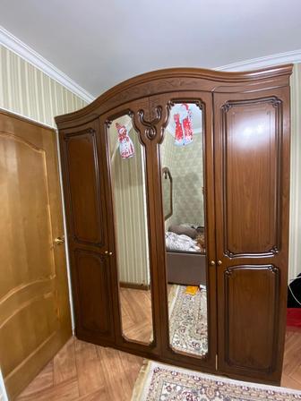 Продам спальный шкаф