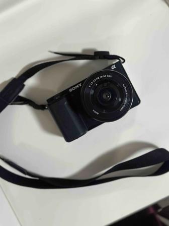 Профессиональный фотоаппарат