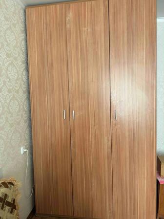 шкаф для спальни или прихожей