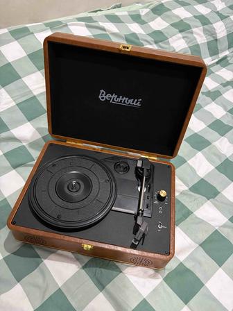 Виниловый проигрыватель