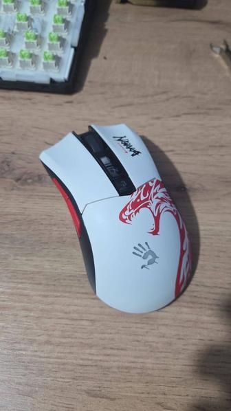 Продам игровую мышку