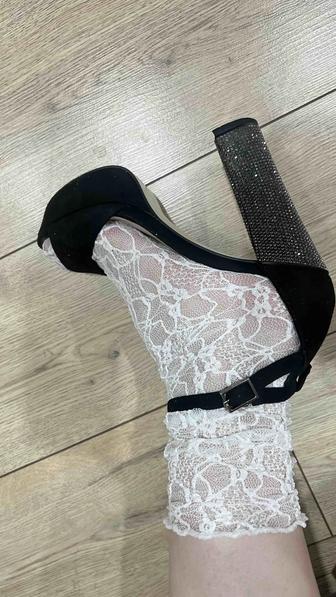 Продаю красивый туфли