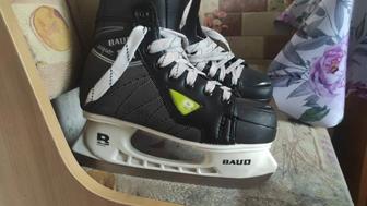 Продам коньки!!!!