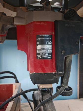 Фрезер makita 3600 со столом и пластиной kreg