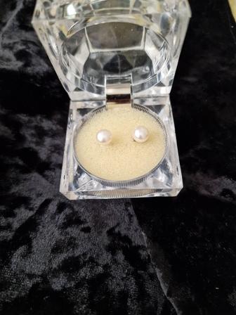 Сережки, Брошки, бусы