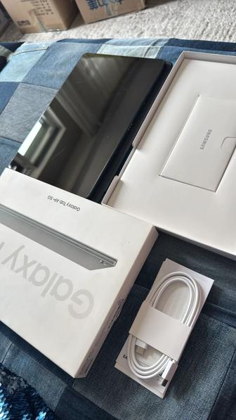 Продаю планшет Samsung Galaxy Tab A9 11 (128 ГБ, серый). Чехол в подарок!