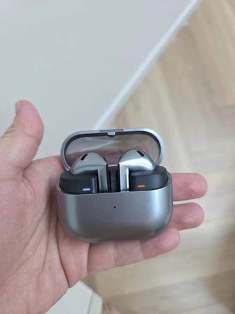 Наушники Samsung Buds 3 новые, вскрытые