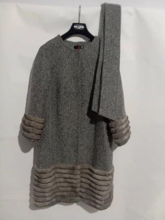 Элегантное пальто из 100% шерсти