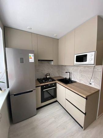 Левкас, поклейка обоев, малярные