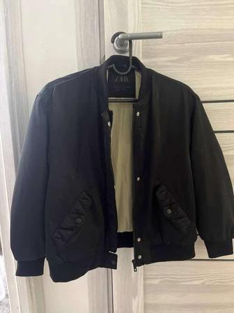 Бомбер Zara черный размер 140