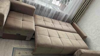 продам диван угловой