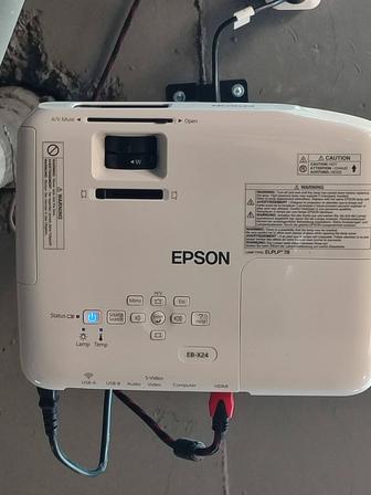 Продам проектор Epson