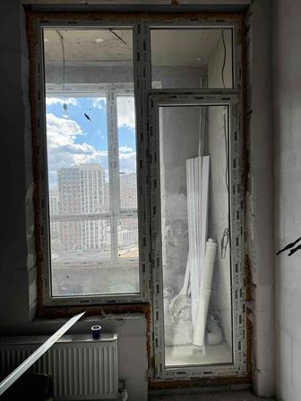 Окно для балкона и дверь