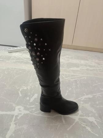 Женские сапоги