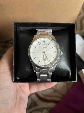 Продам часы TISSOT