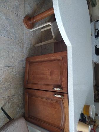 Продам кухню