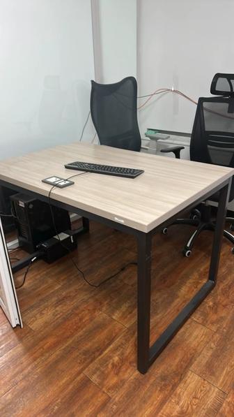 Продаются офисные столы