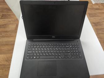 Ноутбук Dell с сумкой и мышкой