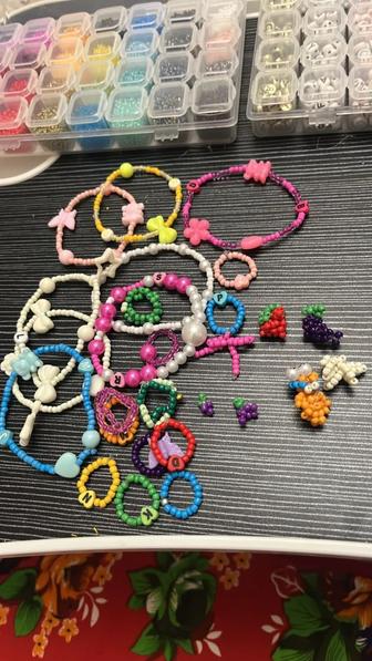 Объявление (милое, детское) украшение из бисера кольца итд