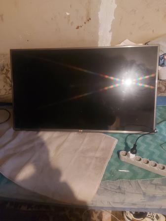 Продаю смарт тв LG.