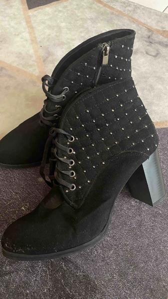 Женская обувь ботинки весна, осень