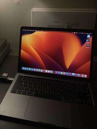 Продается MacBook Pro (M2)