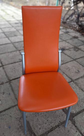 4 стула для кухни или гостиной