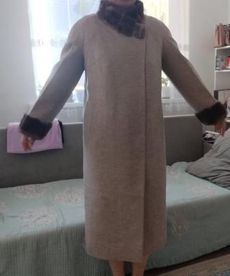 Продам пальто
