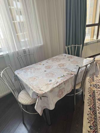 Продам стол со стульями