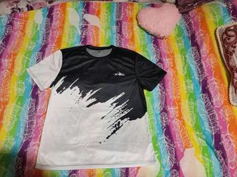 Продам мужские футболки