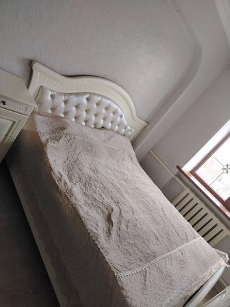 Кровать спальня