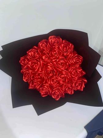 букет из атласных лент