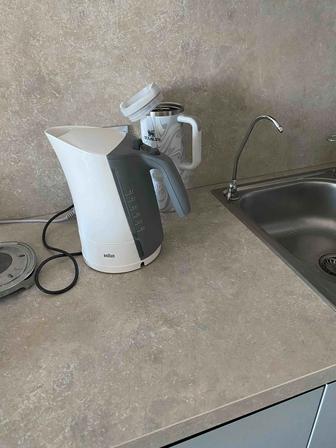 Продам электрический чайник Braun