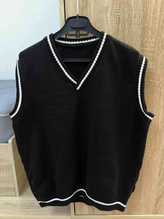 Вязаный жилет женский oversize