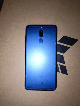 Смартфон Huawei Mate 10 Lite