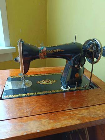 Швейная машинка