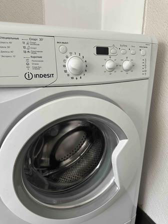 Продажа стиральной машинки INDESIT б/у